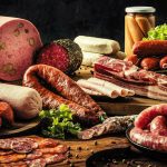 مخاطراللحوم المصنعة واللحوم الحمراء علي الكلي
